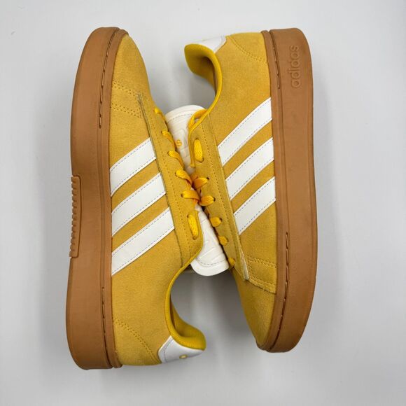 Adidas Grand Court Base Mens 9 Utility Yellow White Suede Gum Sole PRISTINE